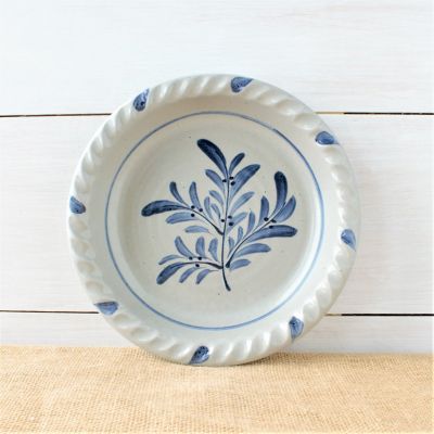 Classic Pie Plate- Teaberry