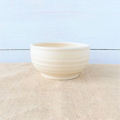 Handcrafted white farmhouse ridges salad bowl                    