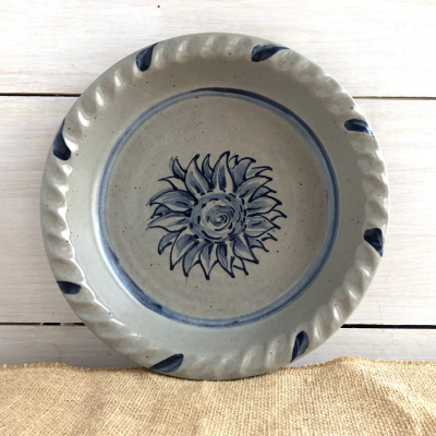                             Pumpkin pie plate stoneware