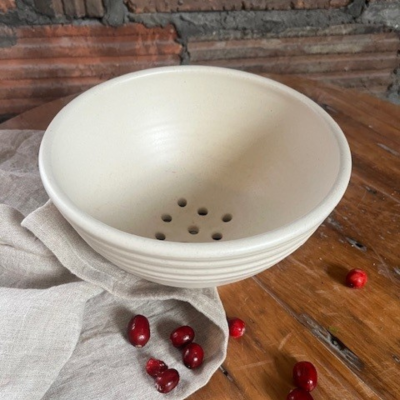 Ridges Colander